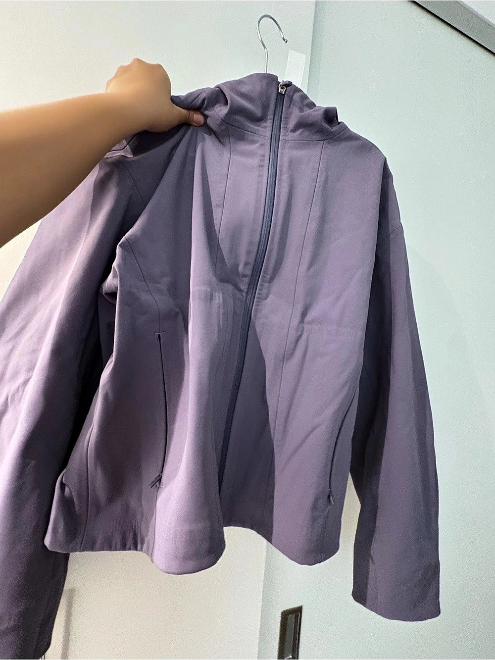 Lululemon cross chill cinch back jacket